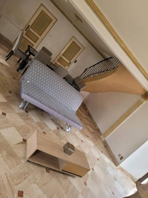 Le Castel - Dormir Comme A La Maison - Шатобриан Экстерьер фото